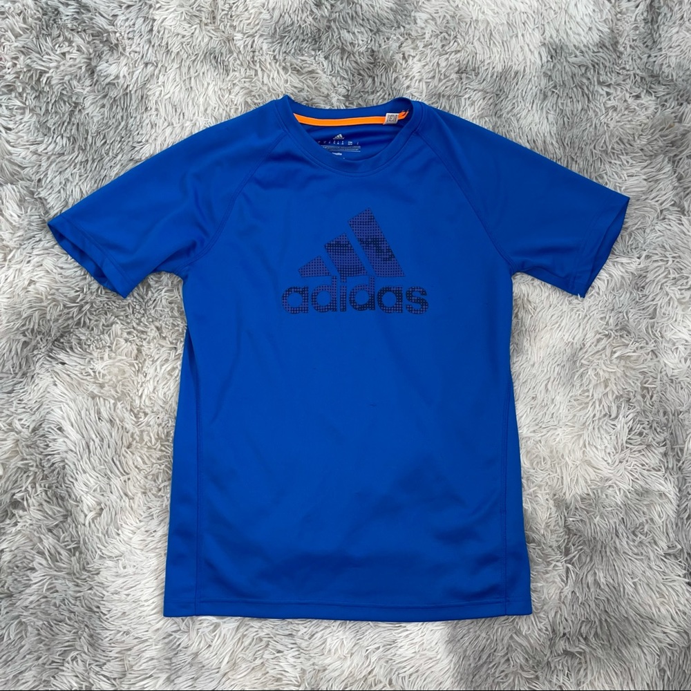 Adidas t shirt